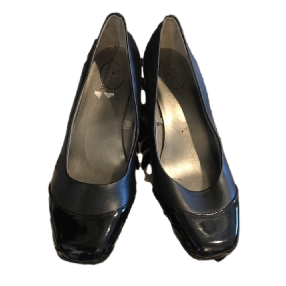 NEW Lifestrides Black shoes size 7.5